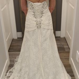 Wedding dress